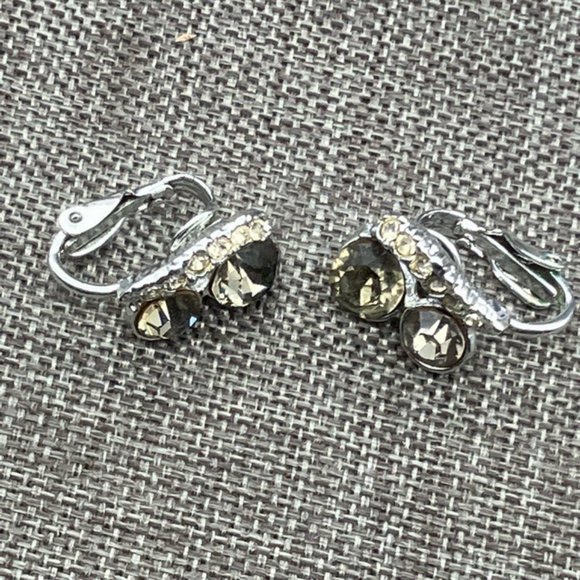 Clip On Earrings Gray Rhinestone Silver Double Swirl Vintage Retro Glam Bling - Picture 2 of 4